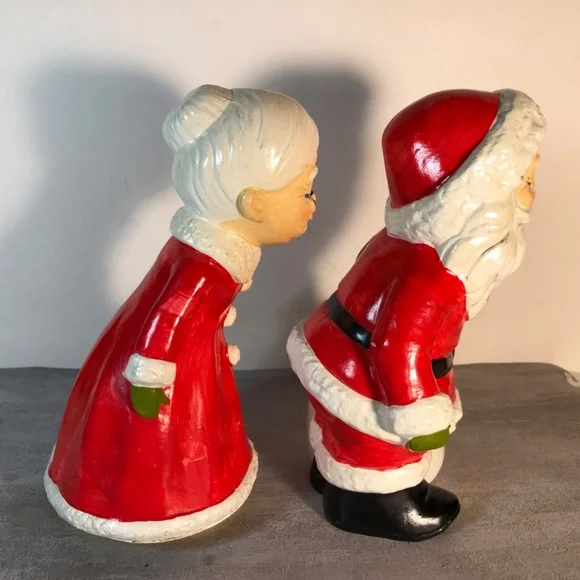 Vintage Mr. & Mrs. Santa Claus Musical Kissing 8”Christmas Rare Japan HTF - Picture 12 of 13